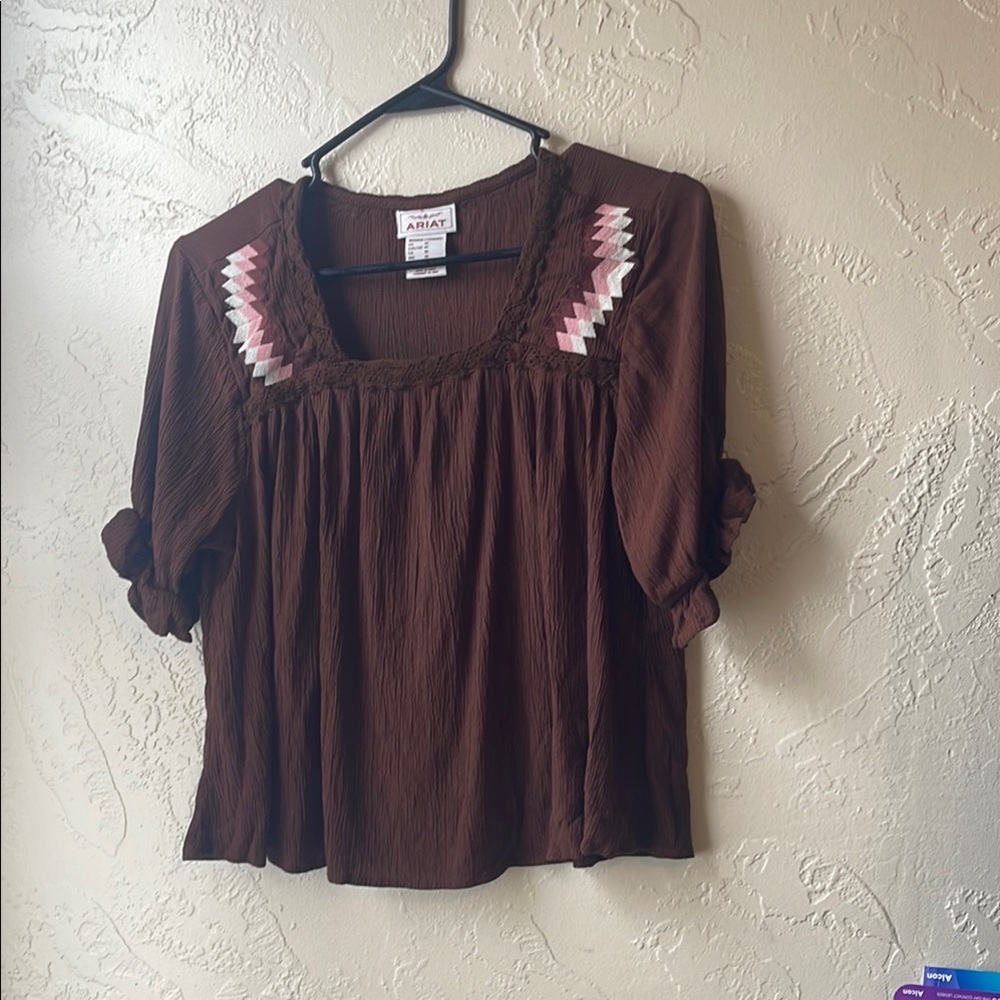 Ariat Brown Blouse with Puff Sleeves and Smocked Design small